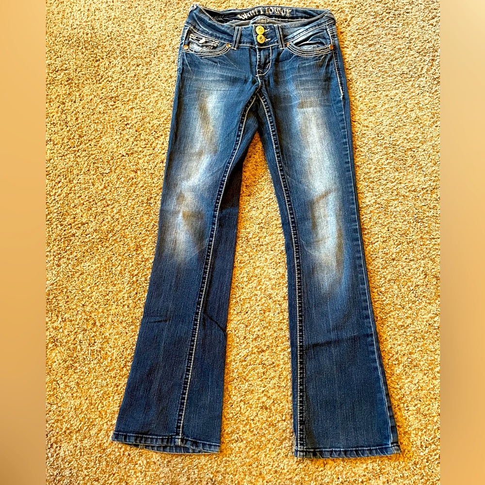 Junior size 1 Wallflower boot cut jeans